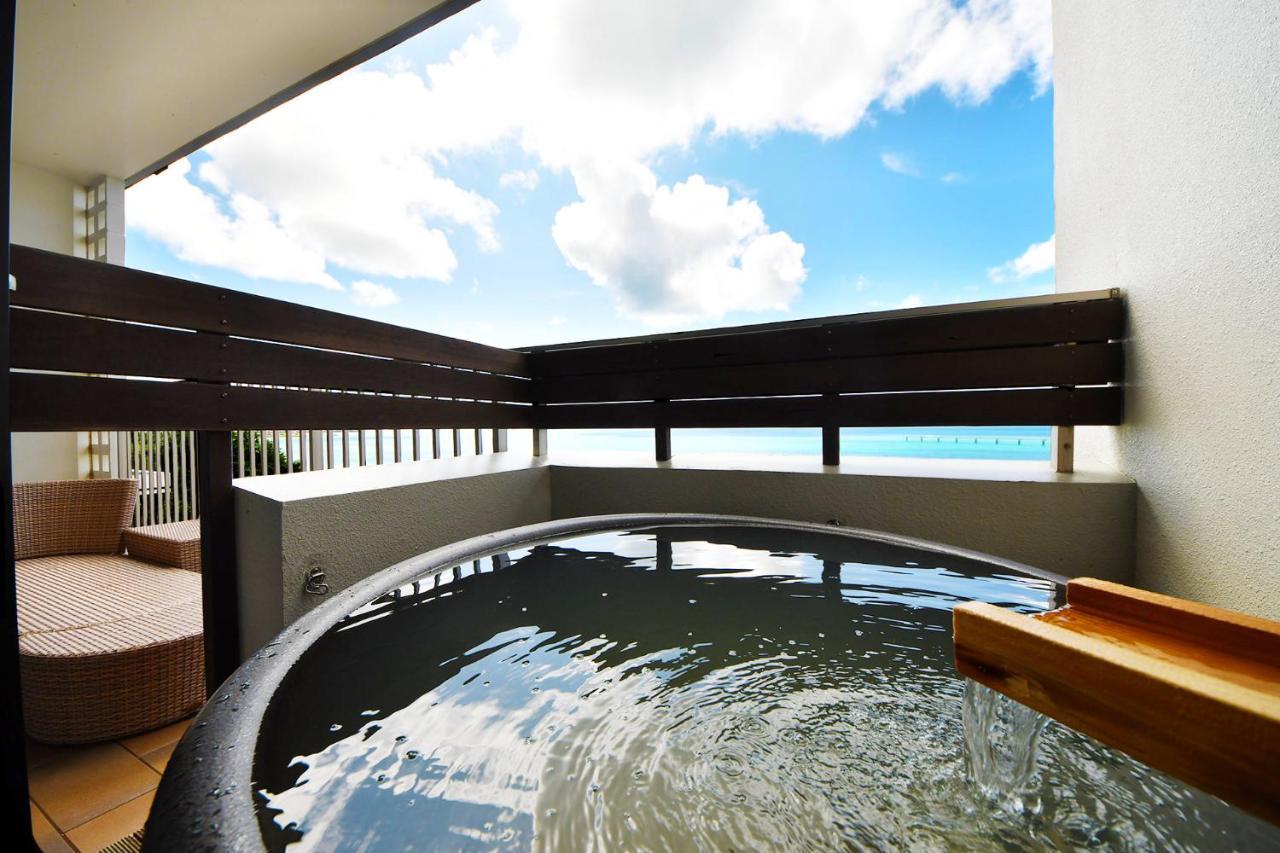 Senagajima Island Resort & Spa Tomigusuku Exteriör bild