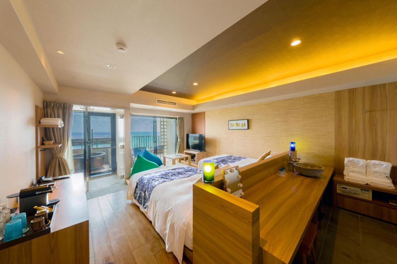 Senagajima Island Resort & Spa Tomigusuku Exteriör bild