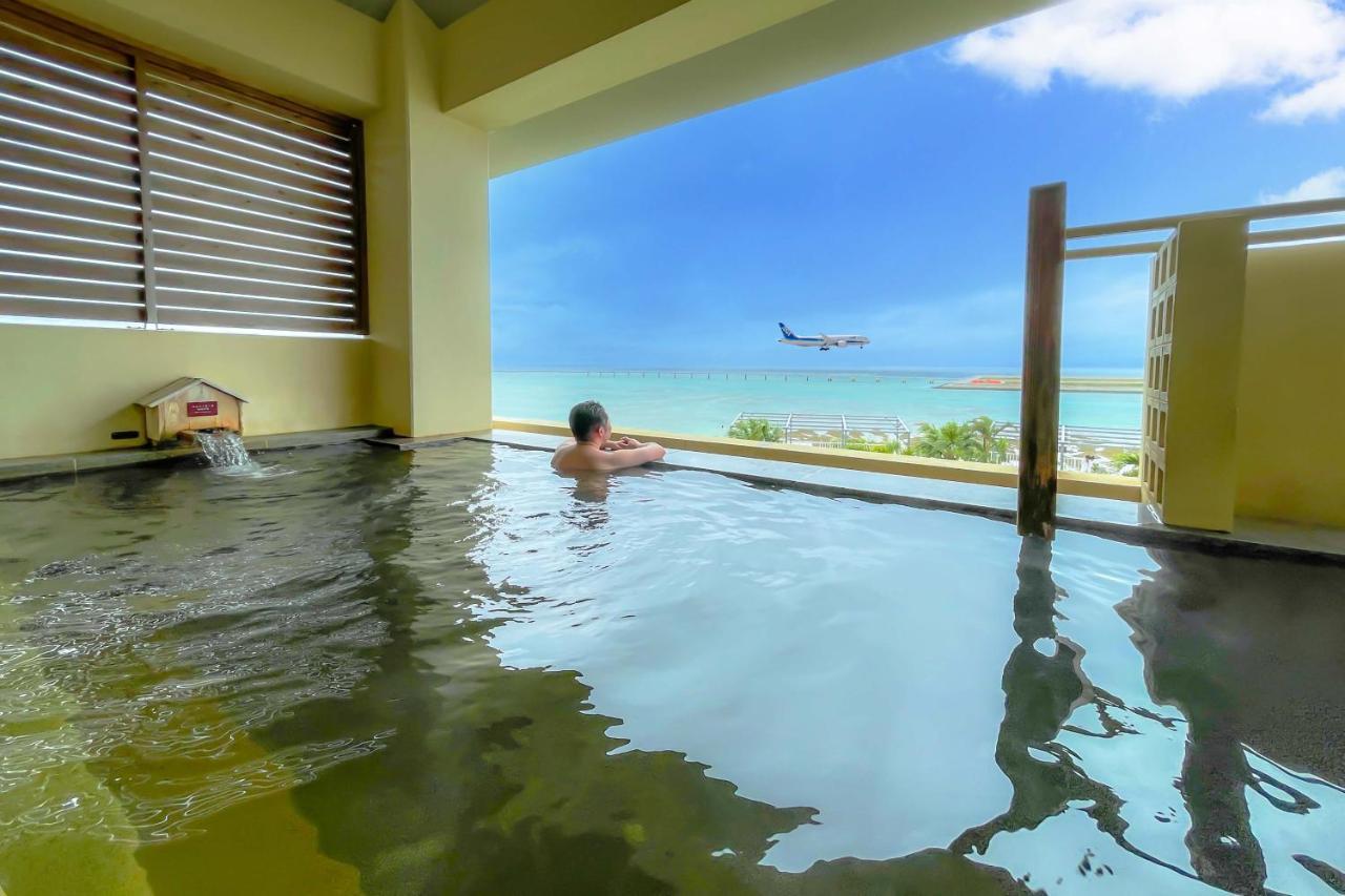 Senagajima Island Resort & Spa Tomigusuku Exteriör bild